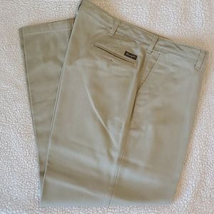 Men's Khaki Wrangler Riata size 40x30